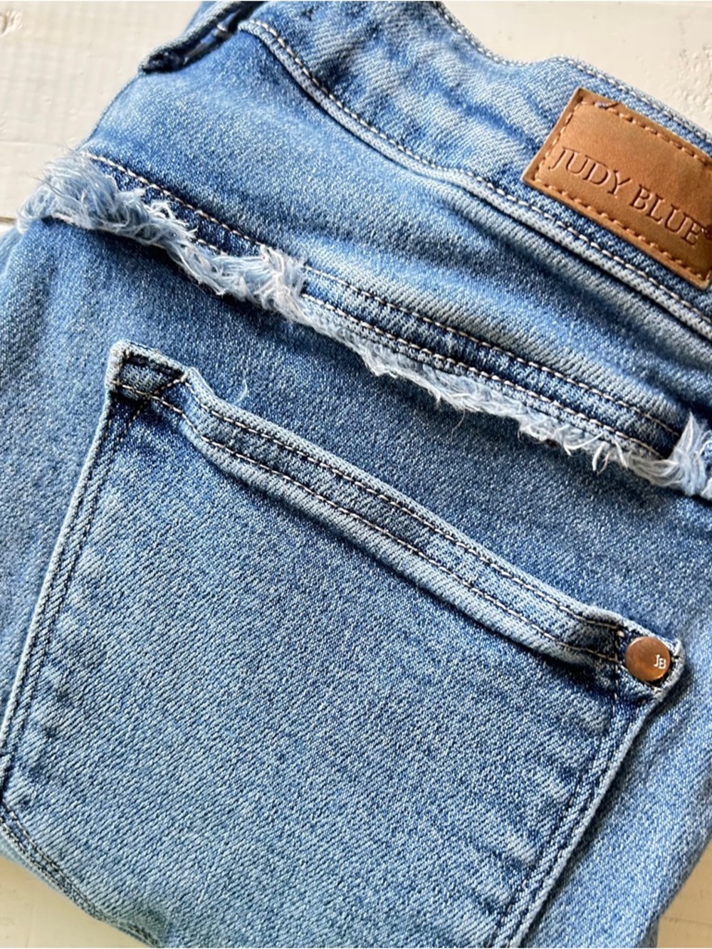 Judy Blue Light‎ Wash Distressed High-Rise Skinny Jeans 9/29 Stretchy